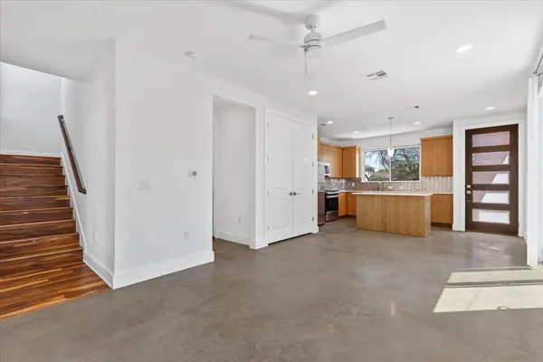$3,000 | 1114 Walton Lane, Unit A, Austin, TX 78721