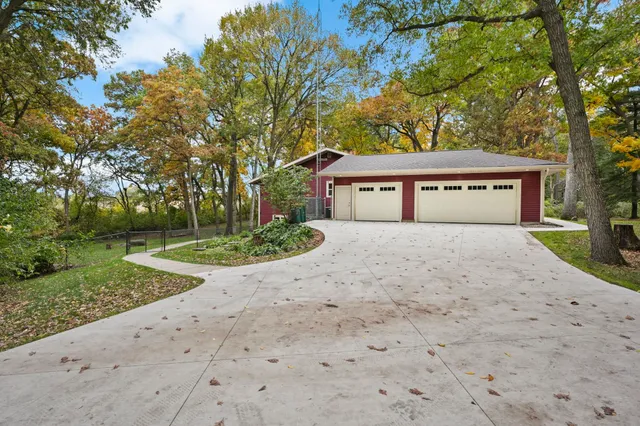 $895,000 | 2945 Wyndwood Way, Sun Prairie, WI 53590