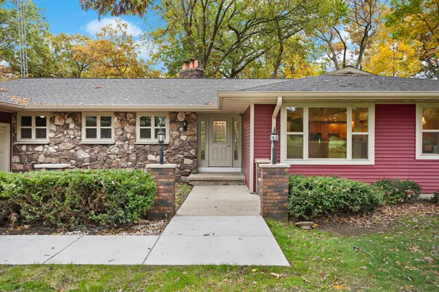 $895,000 | 2945 Wyndwood Way, Sun Prairie, WI 53590