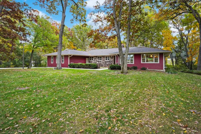 $895,000 | 2945 Wyndwood Way, Sun Prairie, WI 53590