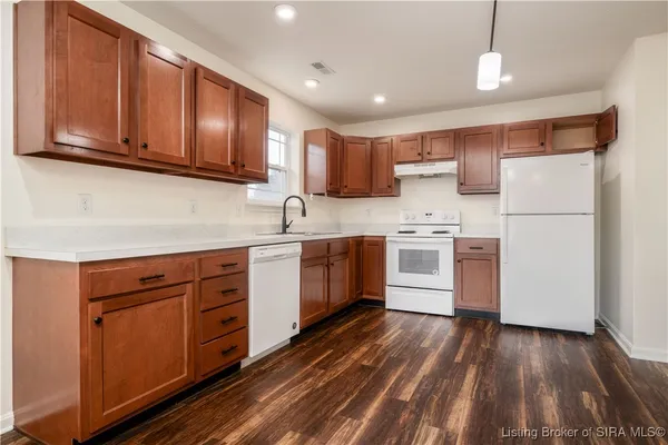 $214,890 | 210 Clay Street, New Albany, IN 47150