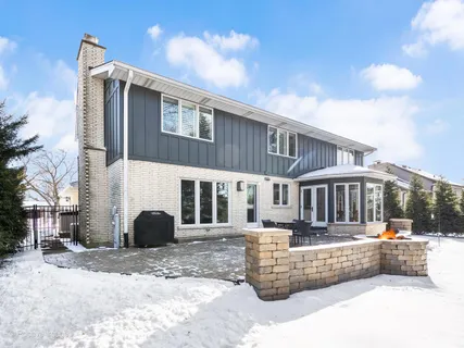 $1,099,000 | 2S630 Ave Chateaux East, Oak Brook, IL 60523