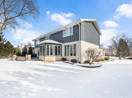 $1,099,000 | 2S630 Ave Chateaux East, Oak Brook, IL 60523