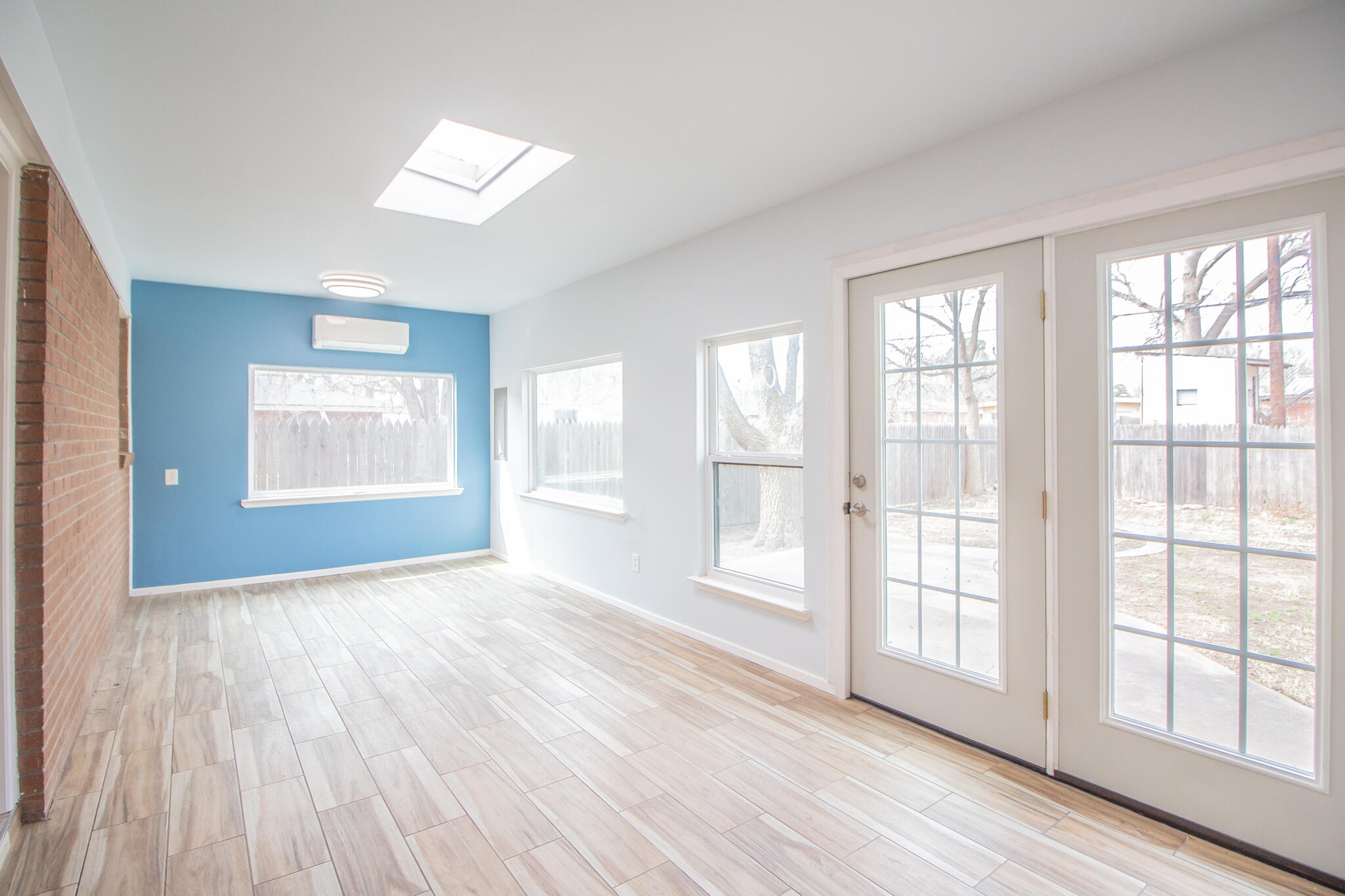 2806 58th Street Lubbock, TX 79413 - Photo 15 of 34 Sunroom