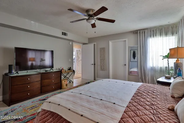 $2,100 | 906 Ocean Marina Drive, Flagler Beach, FL 32136