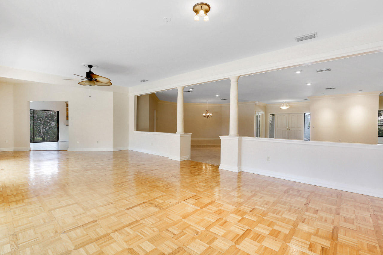 6 Rabbits Run Palm Beach Gardens, FL 33418 - Photo 23 of 42 Family Room
