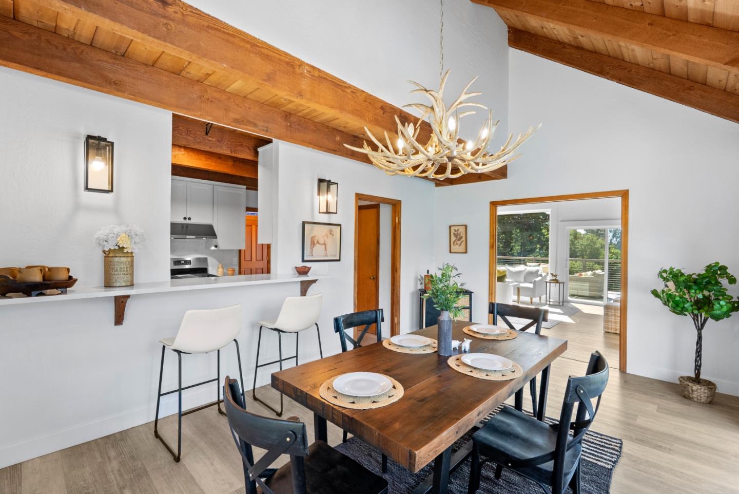 688 Calabasas Road Watsonville, CA 95076 - Photo 18 of 85