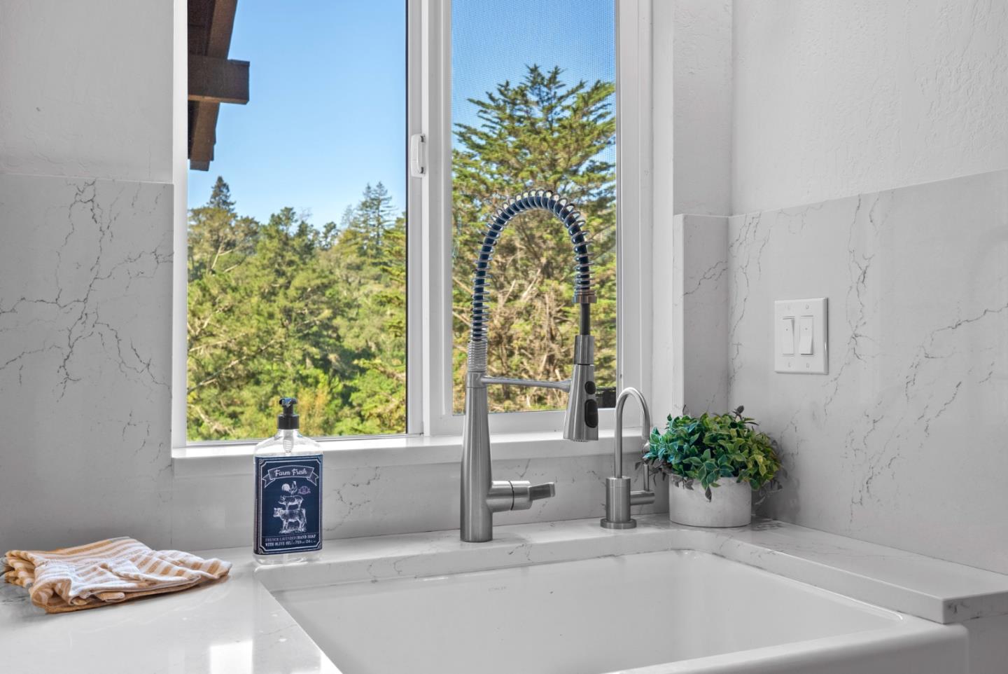 688 Calabasas Road Watsonville, CA 95076 - Photo 25 of 85