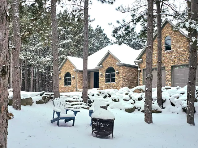 $865,000 | 30180 Tower Road, Detroit Lakes, MN 56501