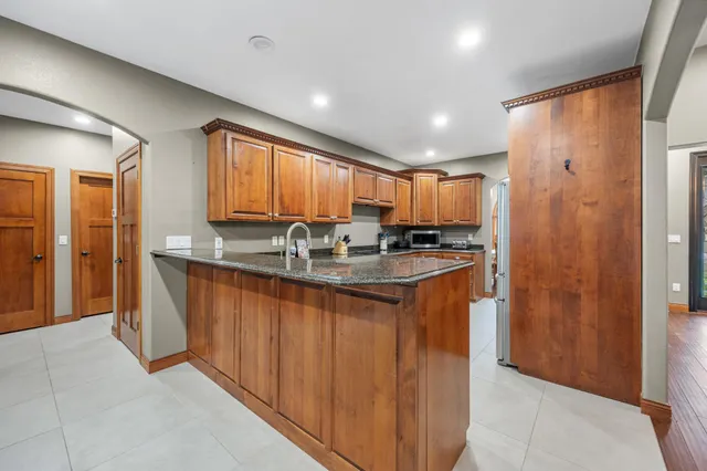 $865,000 | 30180 Tower Road, Detroit Lakes, MN 56501