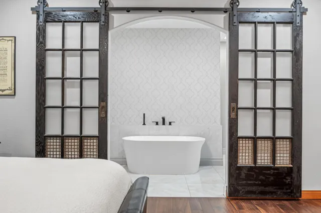 $865,000 | 30180 Tower Road, Detroit Lakes, MN 56501