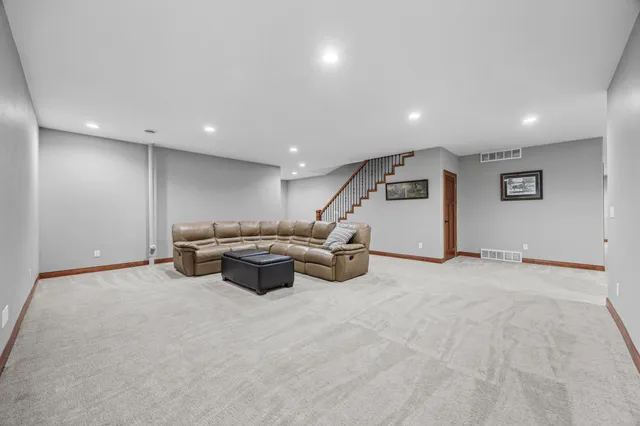 $865,000 | 30180 Tower Road, Detroit Lakes, MN 56501