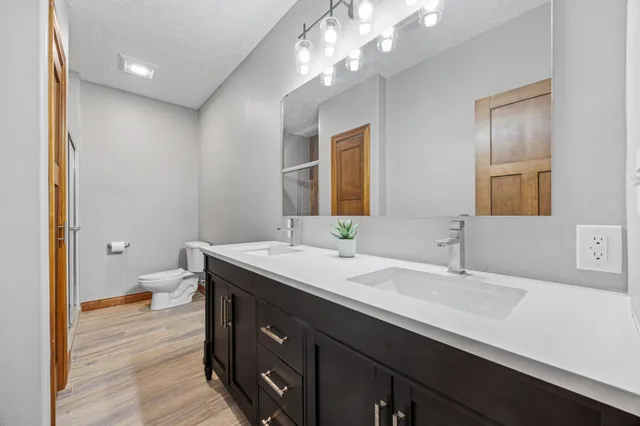 $865,000 | 30180 Tower Road, Detroit Lakes, MN 56501