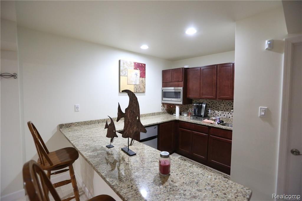 3700 Newcastle Drive Rochester Hills, MI 48306 - Photo 68 of 68
