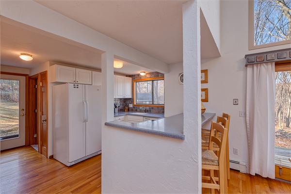 6 Lincoln Street Hopkinton, MA 01748 - Photo 7 of 26