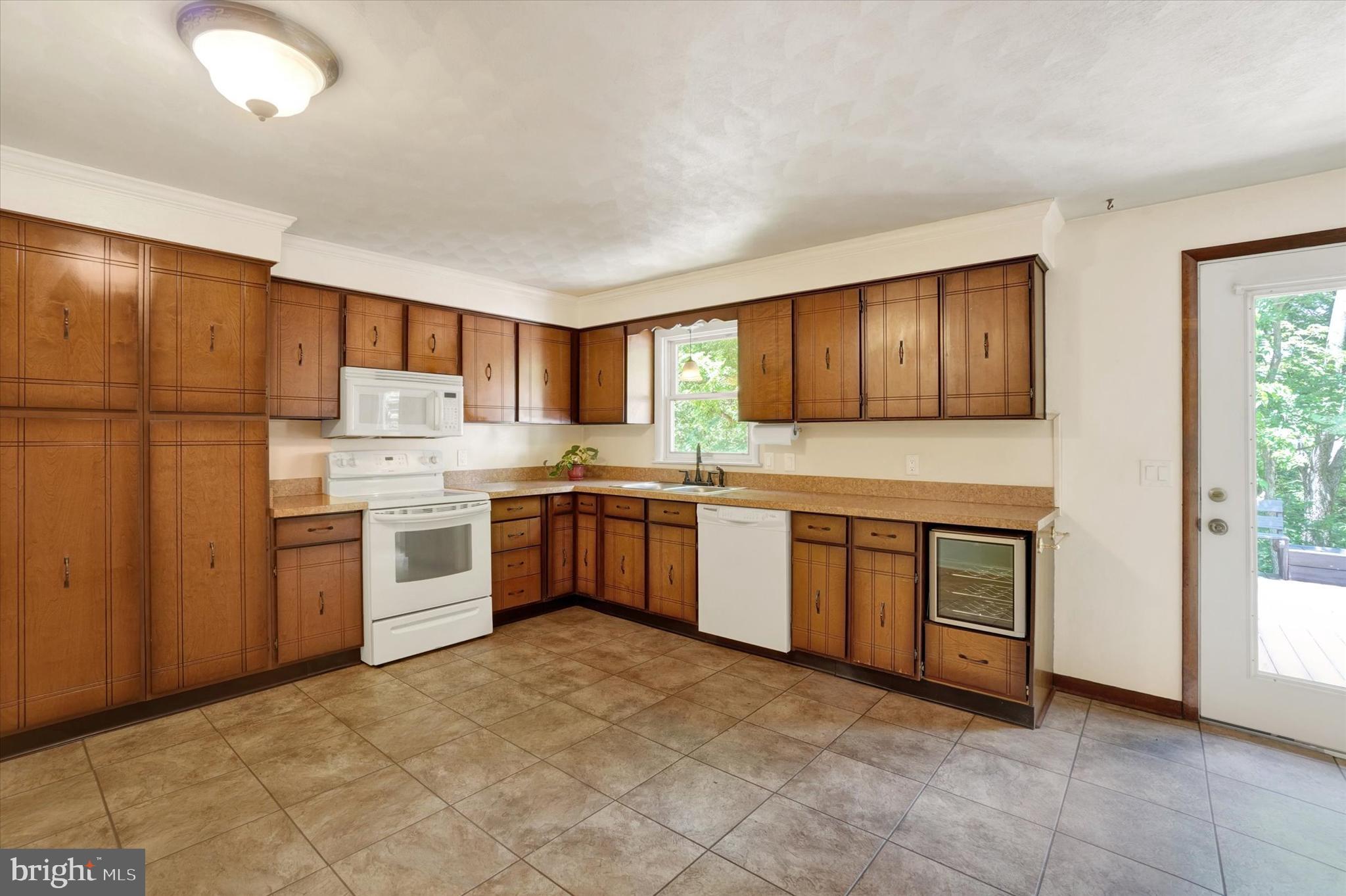 3993 Trout Run Road York, PA 17406 - Photo 15 of 47