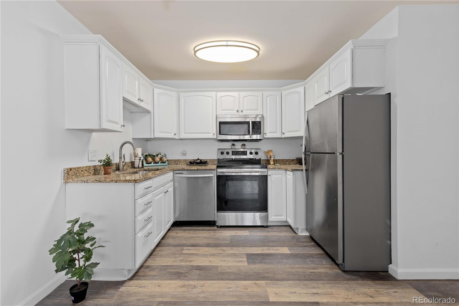 755 South Alton Way, Unit 9D Denver, CO 80247 - Photo 5 of 49