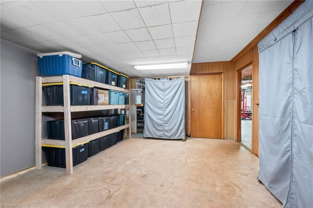 1650 Sandersted Road Southwest Winston-Salem, NC 27103 - Photo 28 of 43 Gallery Image 28