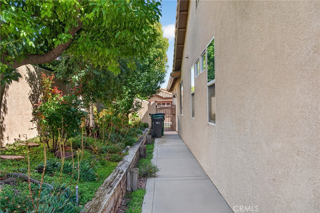 5001 Rio Bravo Drive Banning, CA 92220 - Photo 30 of 38 Backyard side area