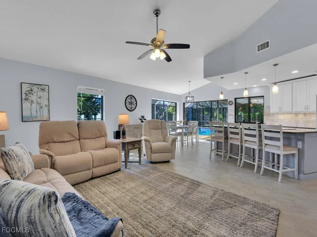 $519,000 | 800 El Dorado Parkway West, Cape Coral, FL 33914