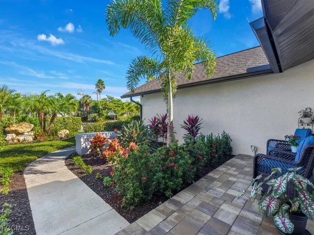 $519,000 | 800 El Dorado Parkway West, Cape Coral, FL 33914
