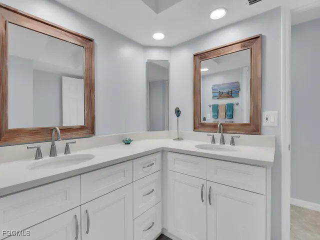 $519,000 | 800 El Dorado Parkway West, Cape Coral, FL 33914