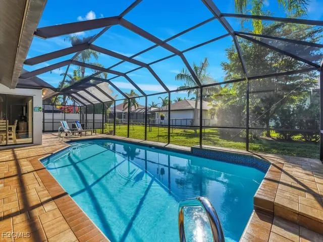 $519,000 | 800 El Dorado Parkway West, Cape Coral, FL 33914