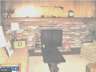 319 Surrey Road Cherry Hill, NJ 08002 - Photo 5 of 9 Family Room