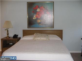 319 Surrey Road Cherry Hill, NJ 08002 - Photo 6 of 9 Bedroom - Main