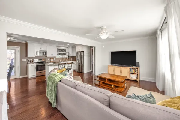 $329,900 | 2013 Alpine Drive, Columbia, TN 38401