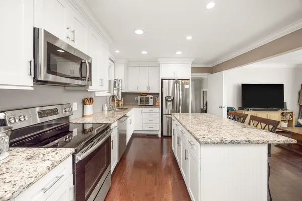 $329,900 | 2013 Alpine Drive, Columbia, TN 38401