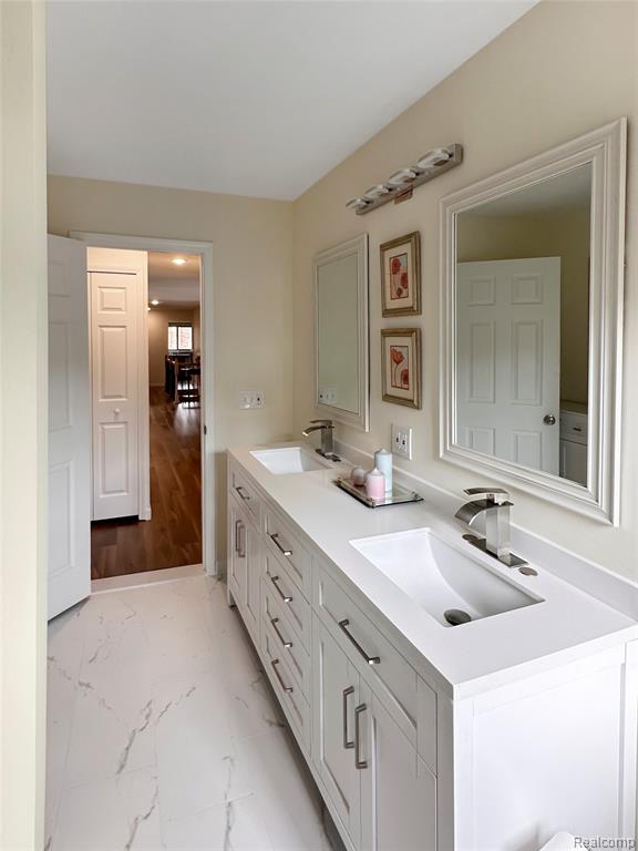 457 Lake Forest Road Rochester, MI 48309 - Photo 14 of 24