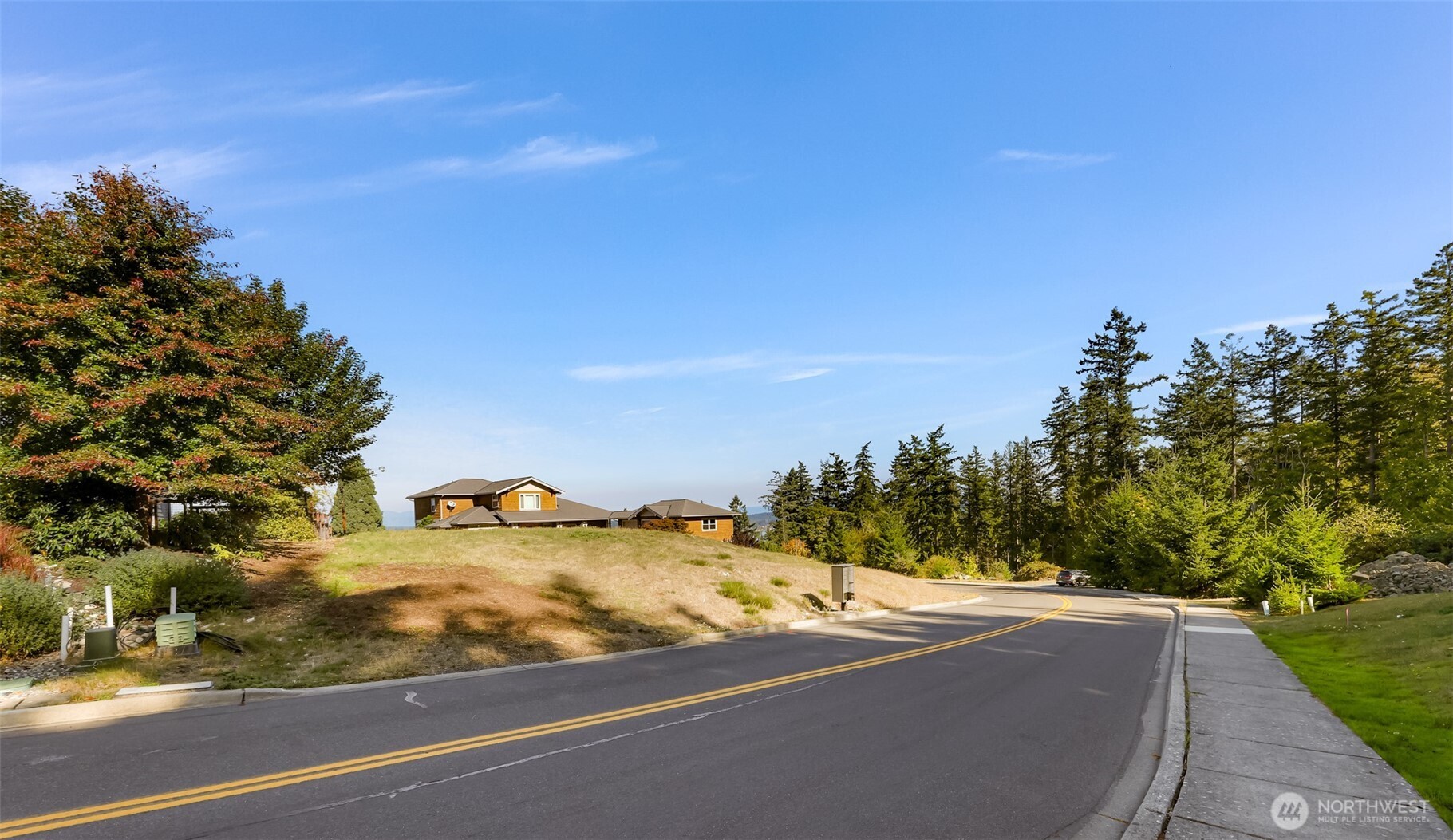 2904 17th Street Anacortes, WA 98221 - Photo 5 of 15 a view of a city from a terrace view