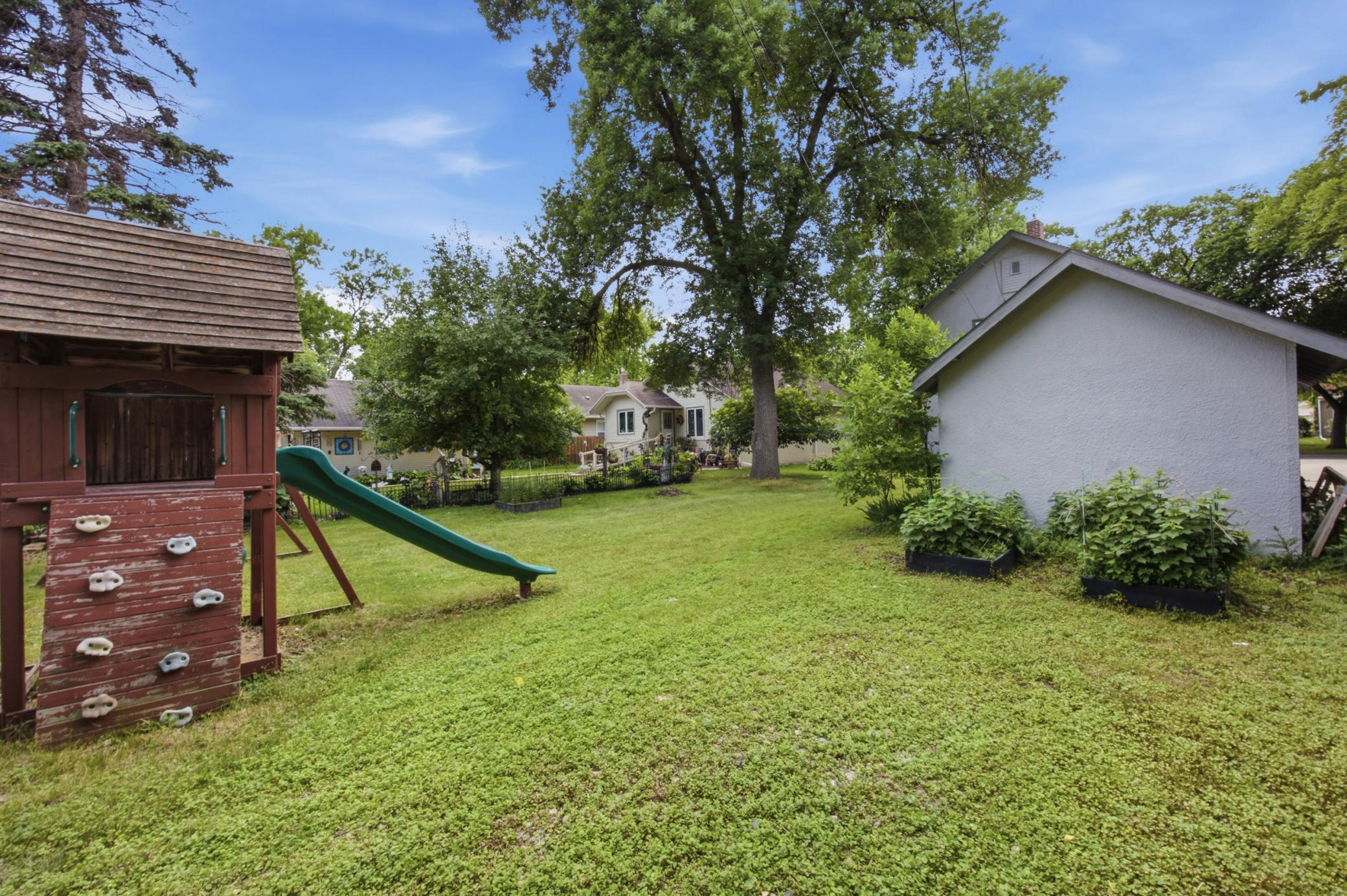 1225 3rd Street North Fargo, ND 58102 - Photo 31 of 32