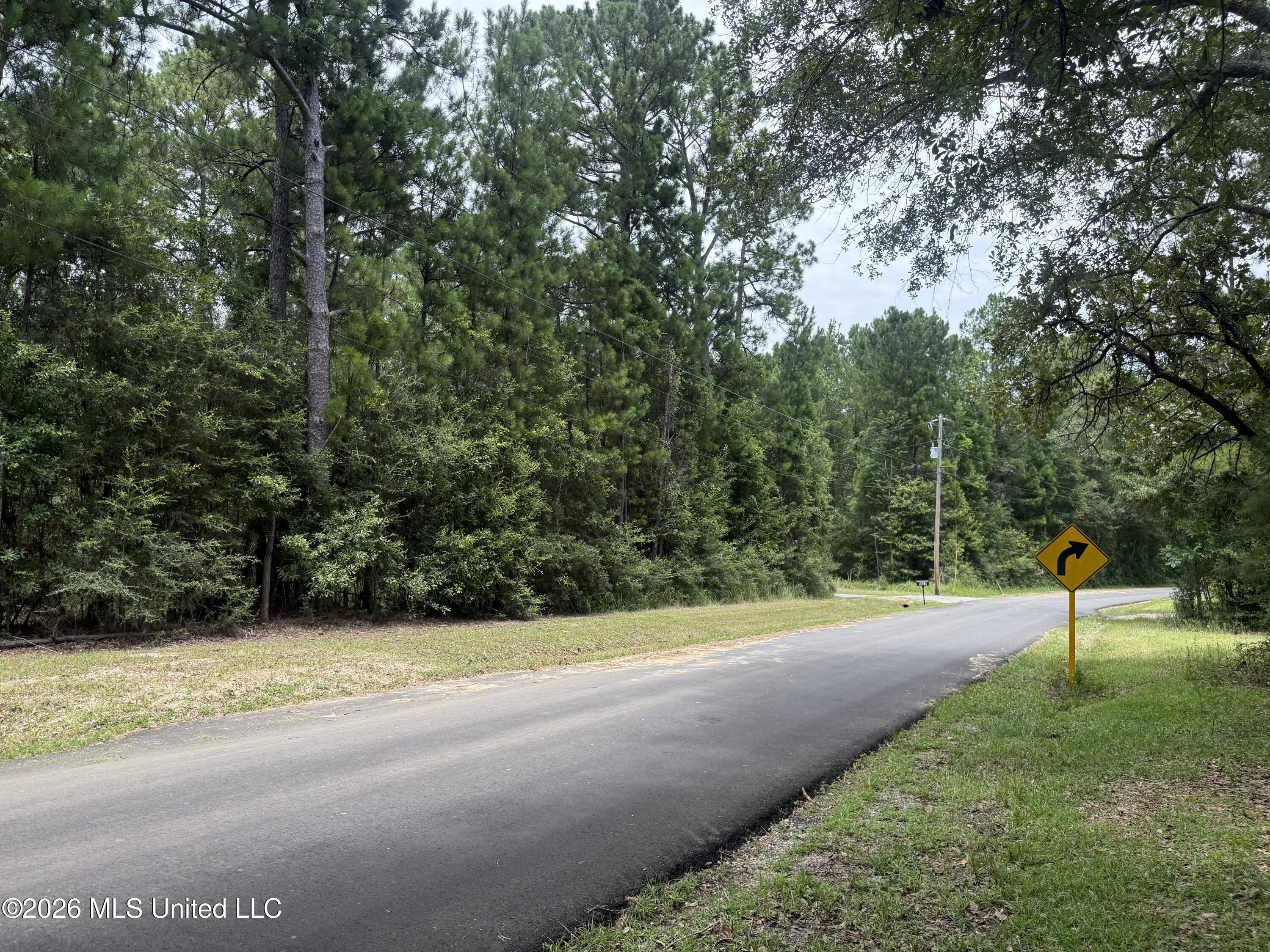 5622 Hoda Road Kiln, MS 39556 - Photo 3 of 28 IMG_2017