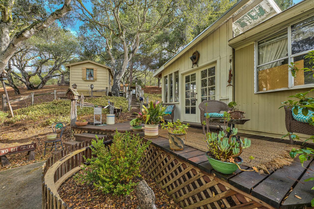 18675 Moro Road Salinas, CA 93907 - Photo 7 of 34 Gallery Image 7