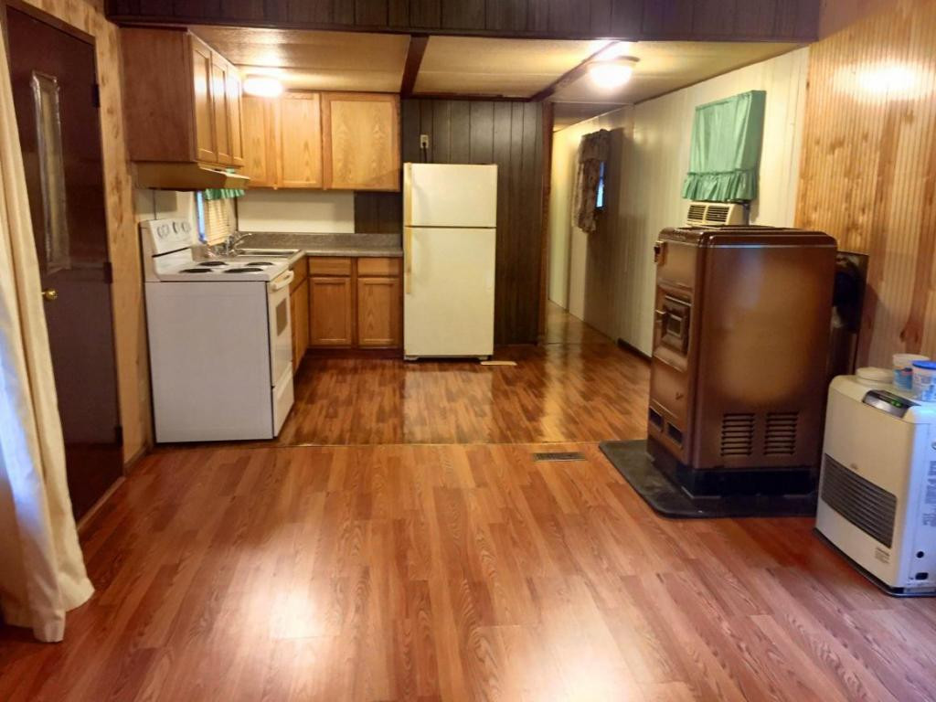 430 Spivey Mountain Road Erwin, TN 37650 - Photo 4 of 16 Photo 4