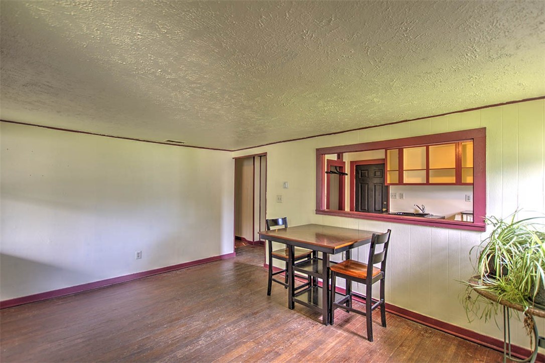1052 North University Avenue Decatur, IL 62522 - Photo 5 of 13