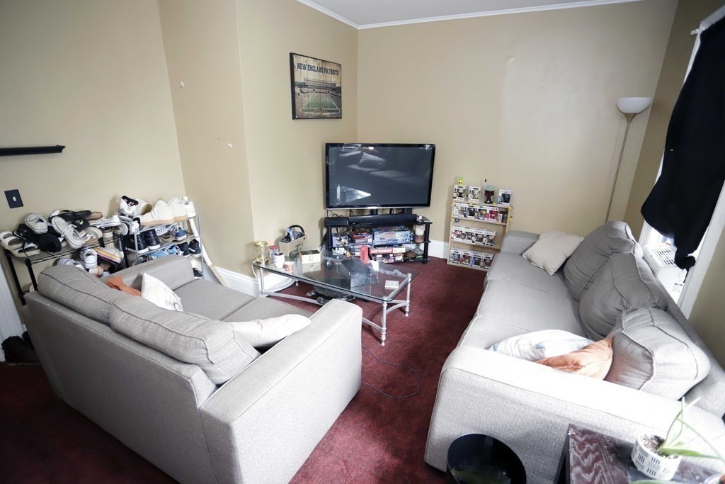 527 4th Street Fall River, MA 02721 - Photo 11 of 24