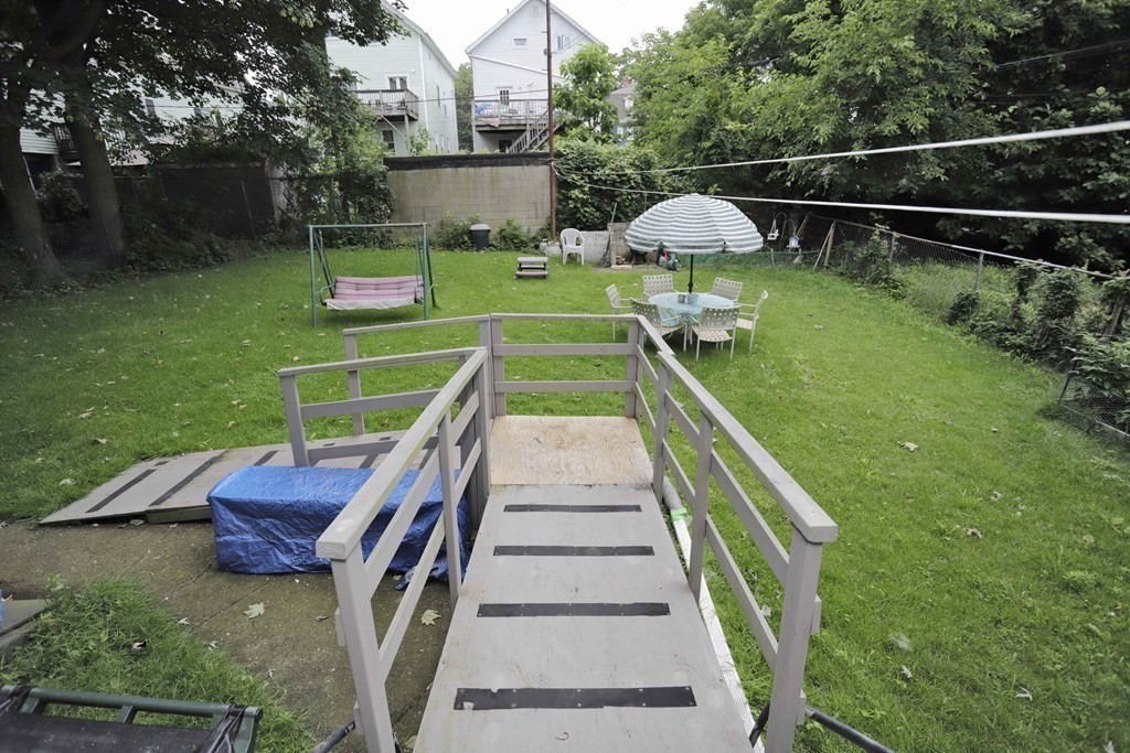 527 4th Street Fall River, MA 02721 - Photo 22 of 24