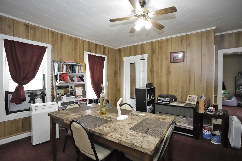 527 4th Street Fall River, MA 02721 - Photo 6 of 24