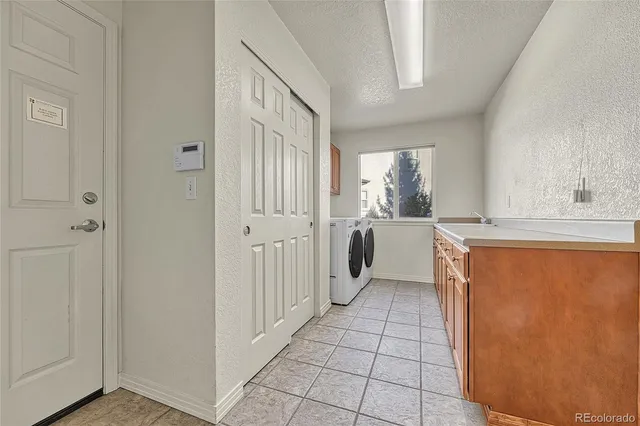 $865,000 | 17672 East Weaver Place, Aurora, CO 80016