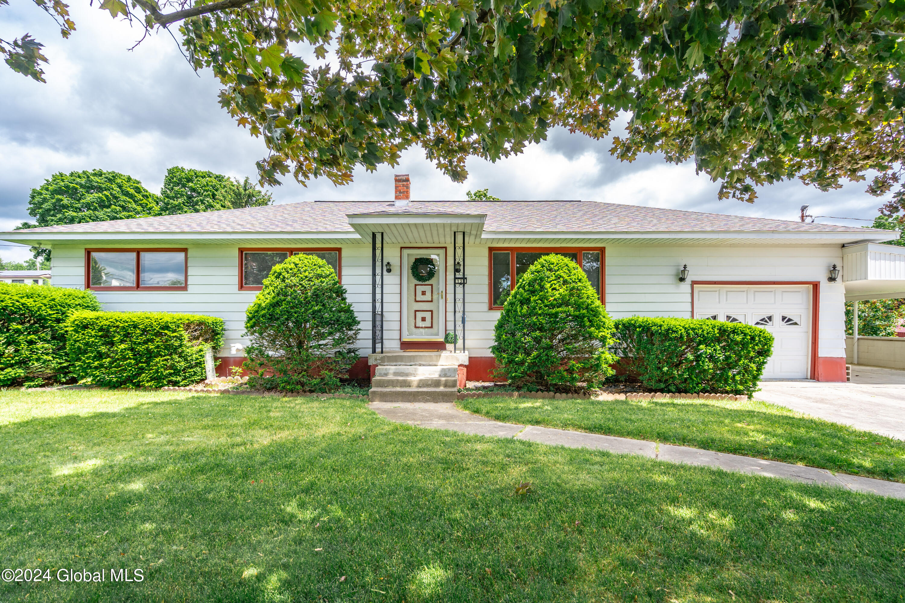 137 Middletown Road Waterford, NY 12188 - Photo 1 of 29 1