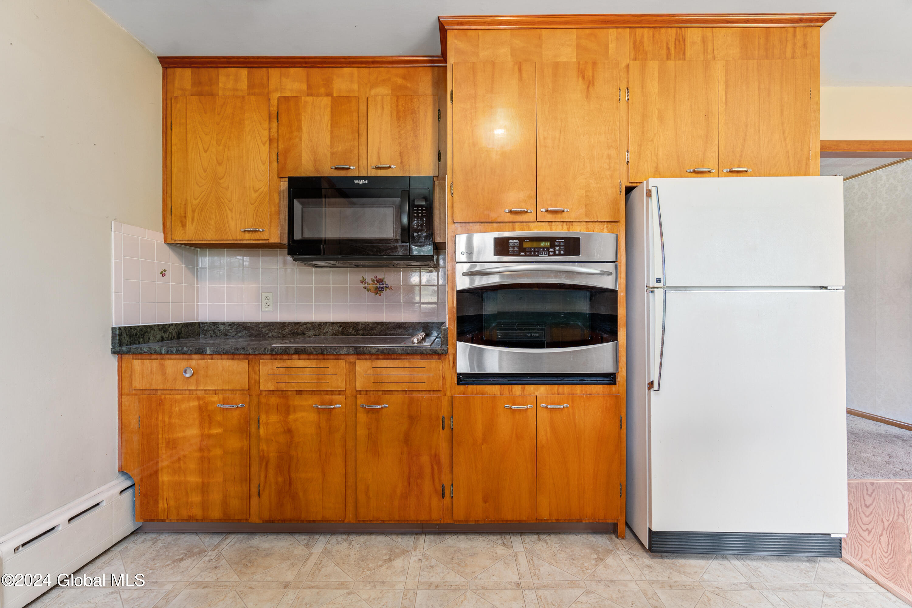 137 Middletown Road Waterford, NY 12188 - Photo 5 of 29 12