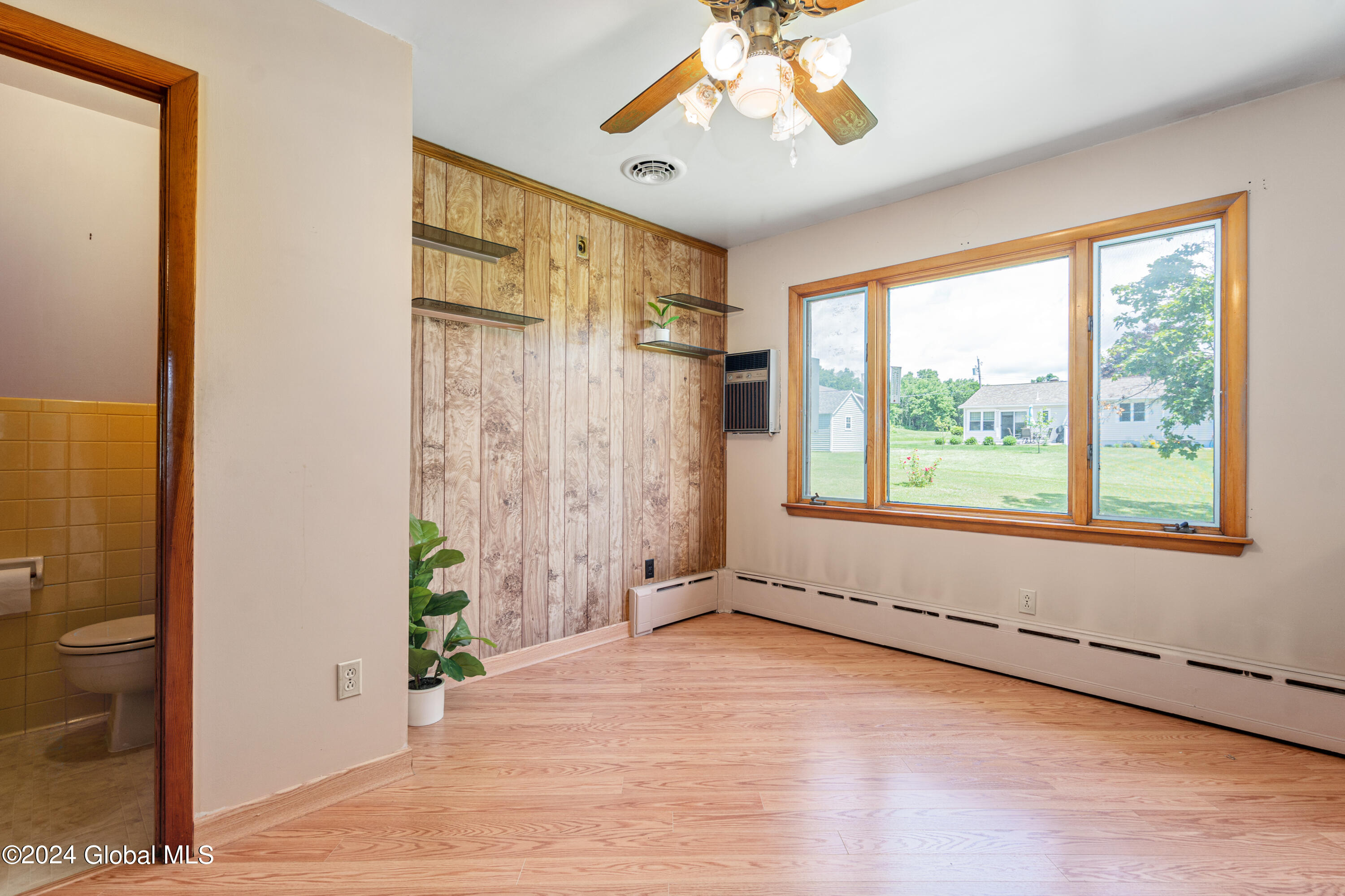 137 Middletown Road Waterford, NY 12188 - Photo 8 of 29 4