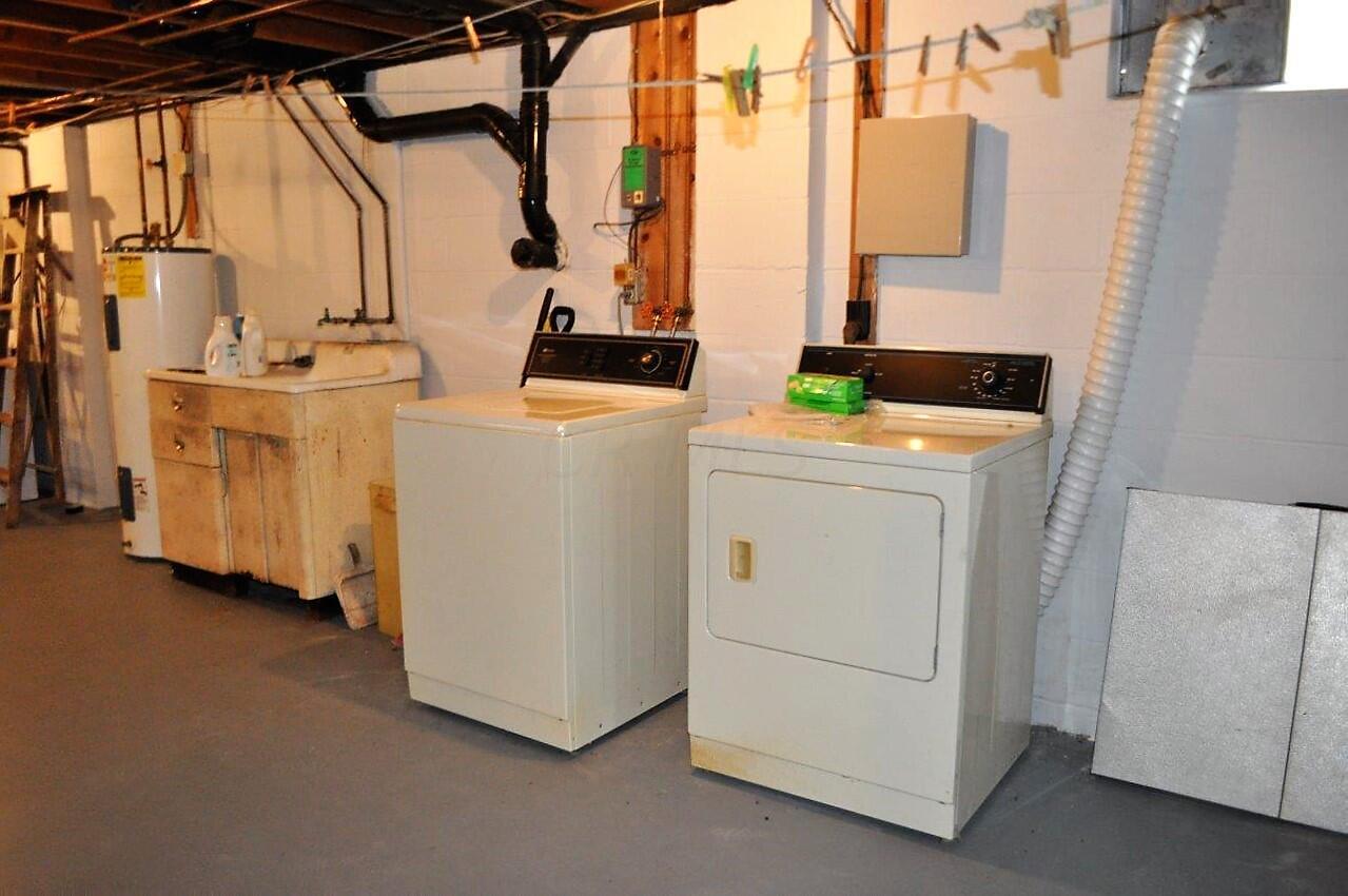 123 Beal Road Athens, OH 45701 - Photo 33 of 43 Basement Laundry - 123 Beal Road, Athens, OH 45701