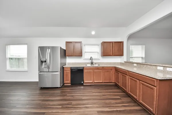 $2,100 | 10306 White Fir Villa Avenue, Houston, TX 77044