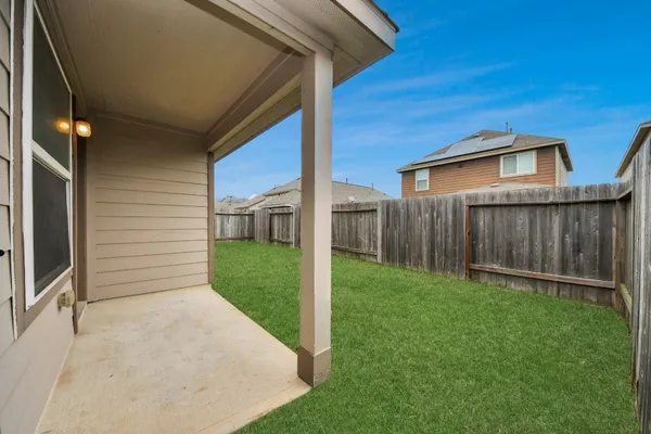 $2,100 | 10306 White Fir Villa Avenue, Houston, TX 77044