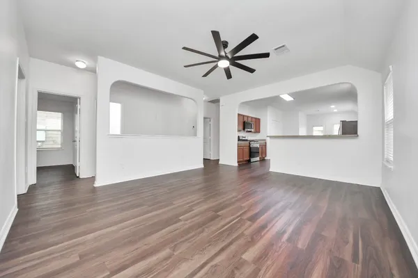 $2,100 | 10306 White Fir Villa Avenue, Houston, TX 77044