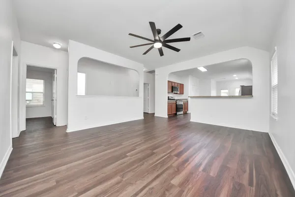 $2,100 | 10306 White Fir Villa Avenue, Houston, TX 77044